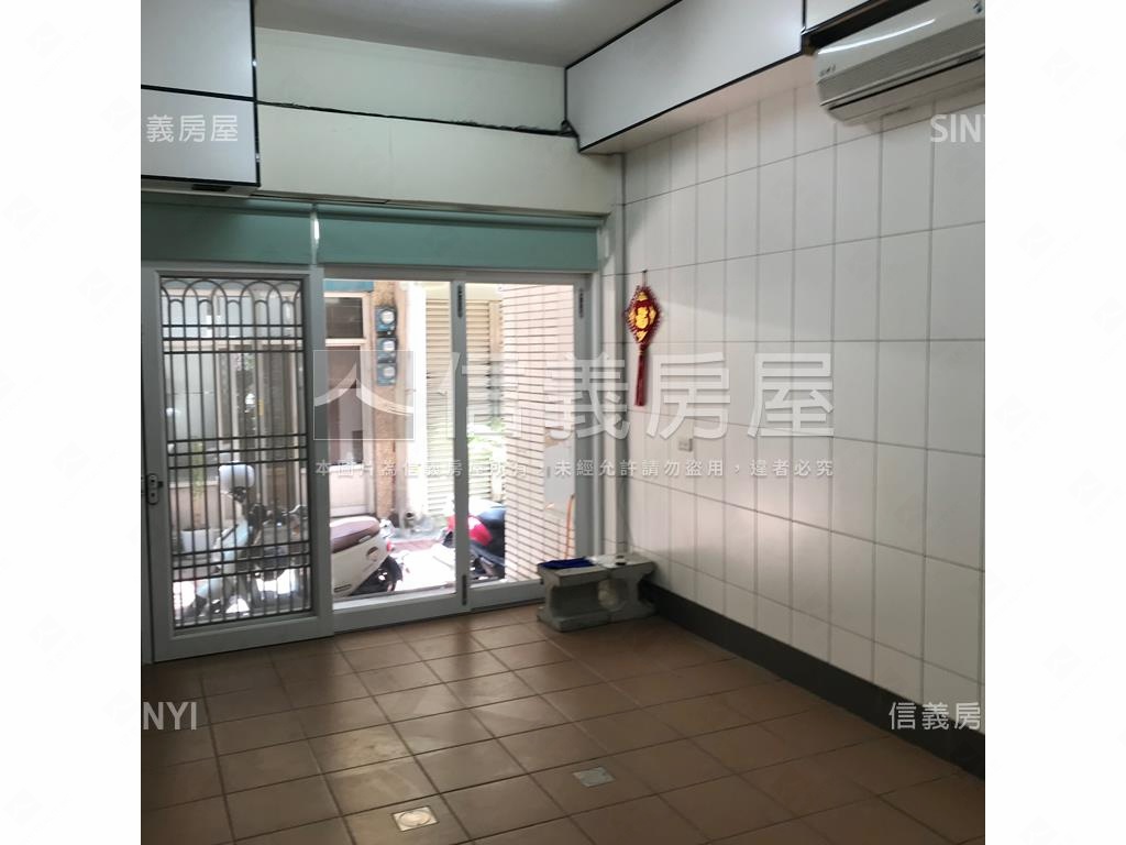 臨近國華商圈金店面加套房房屋室內格局與周邊環境
