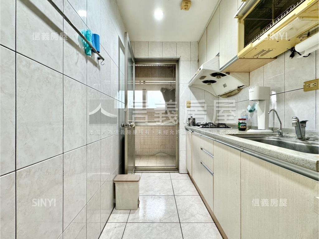 博愛天下⭐四房平車房屋室內格局與周邊環境