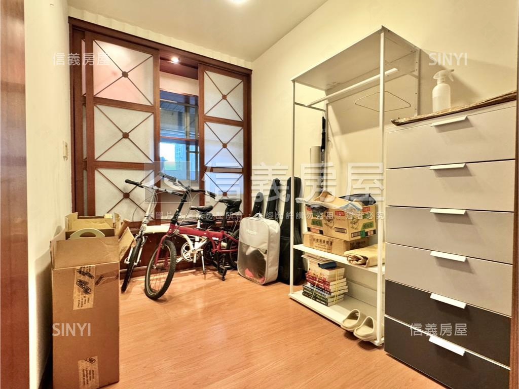 博愛天下⭐四房平車房屋室內格局與周邊環境