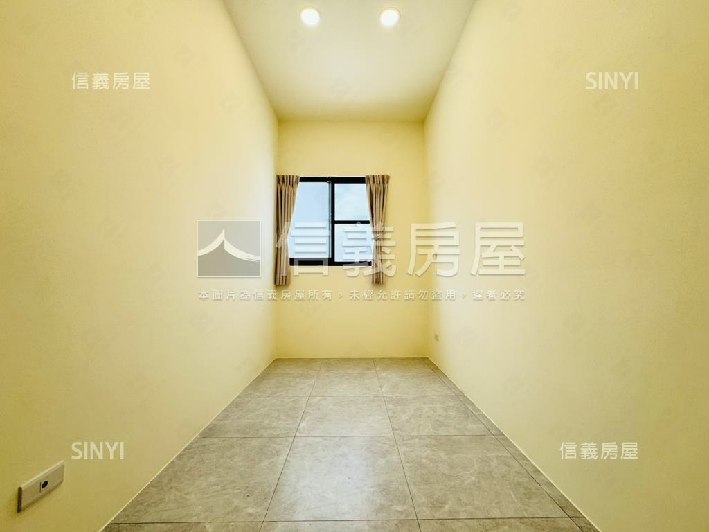 仁和路整新車庫透天房屋室內格局與周邊環境