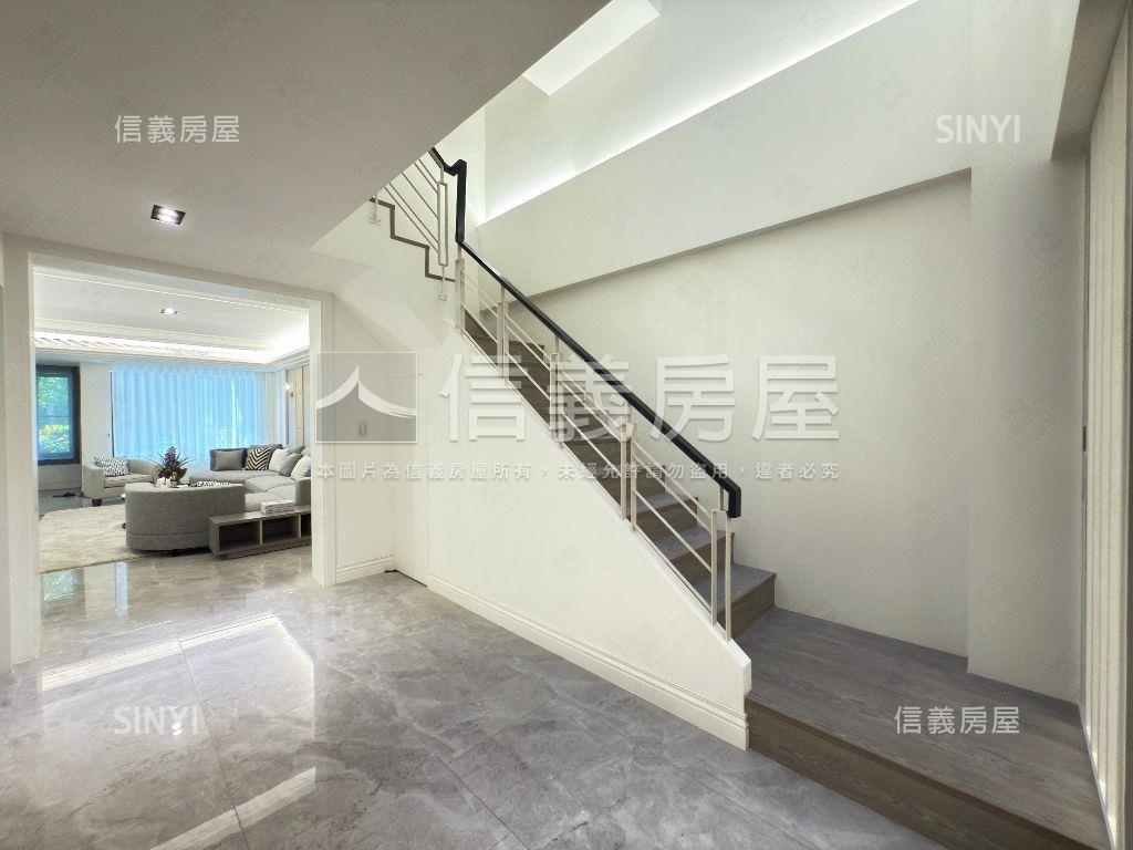 §§天墅景觀第Ｉ排別墅房屋室內格局與周邊環境