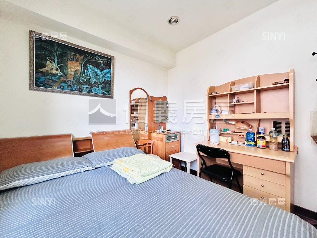 稀有星雲三房華廈房屋室內格局與周邊環境