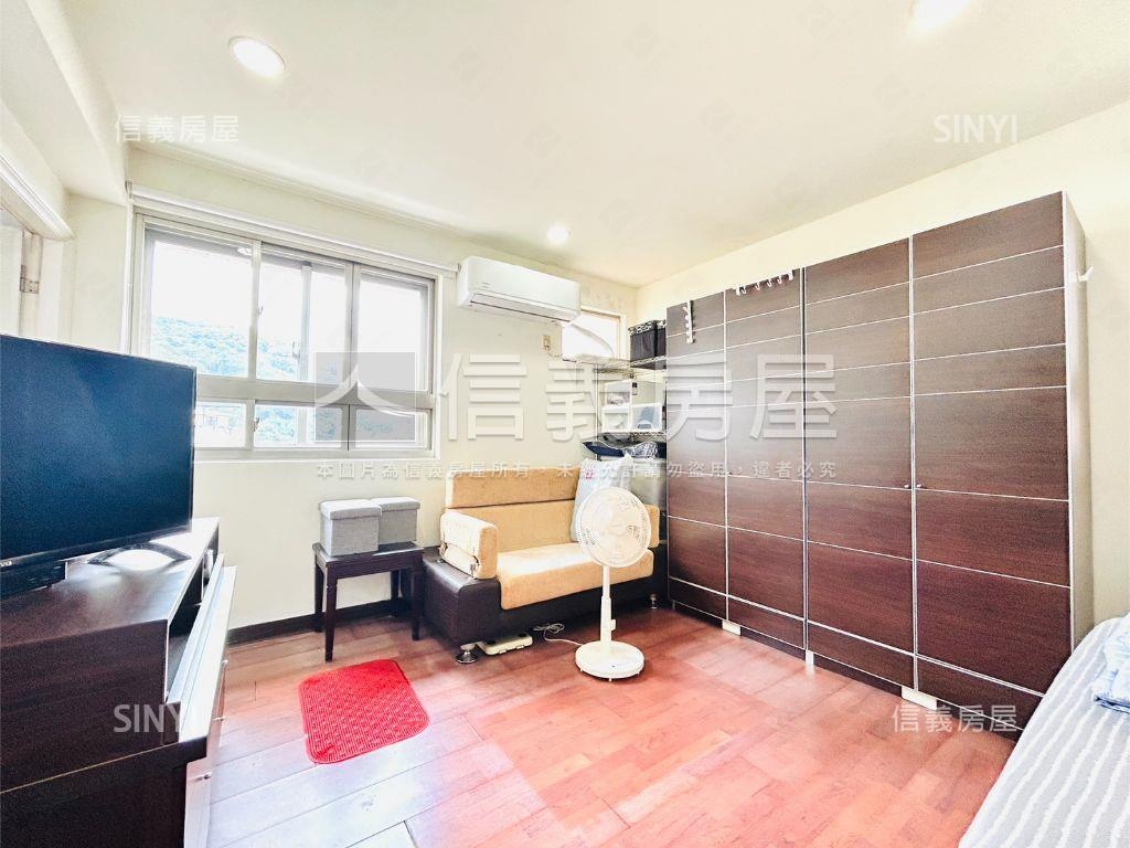 稀有星雲三房華廈房屋室內格局與周邊環境