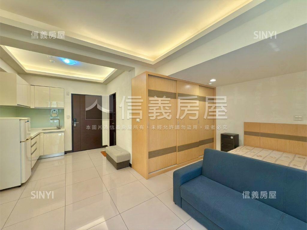 巨城｜外棟角間平面車位房屋室內格局與周邊環境