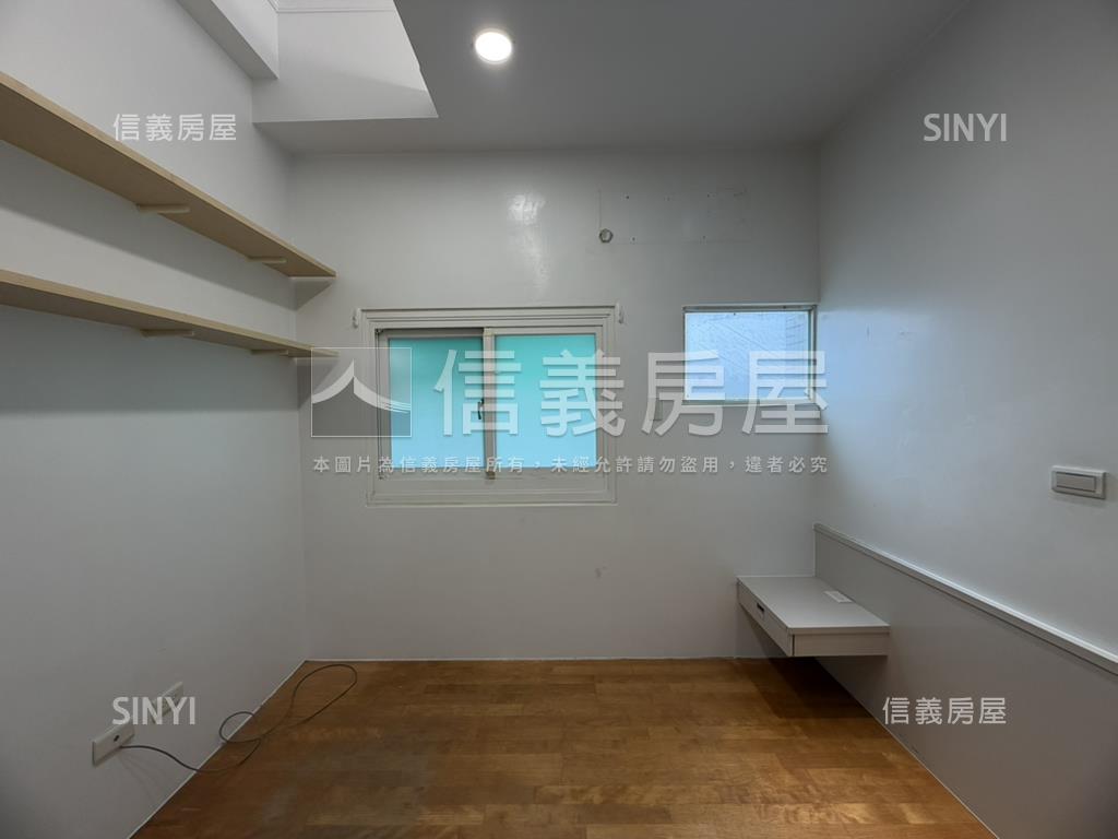 近十三期溫馨兩房平車房屋室內格局與周邊環境