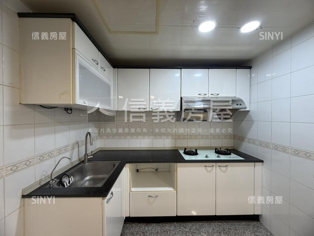 近十三期溫馨兩房平車房屋室內格局與周邊環境