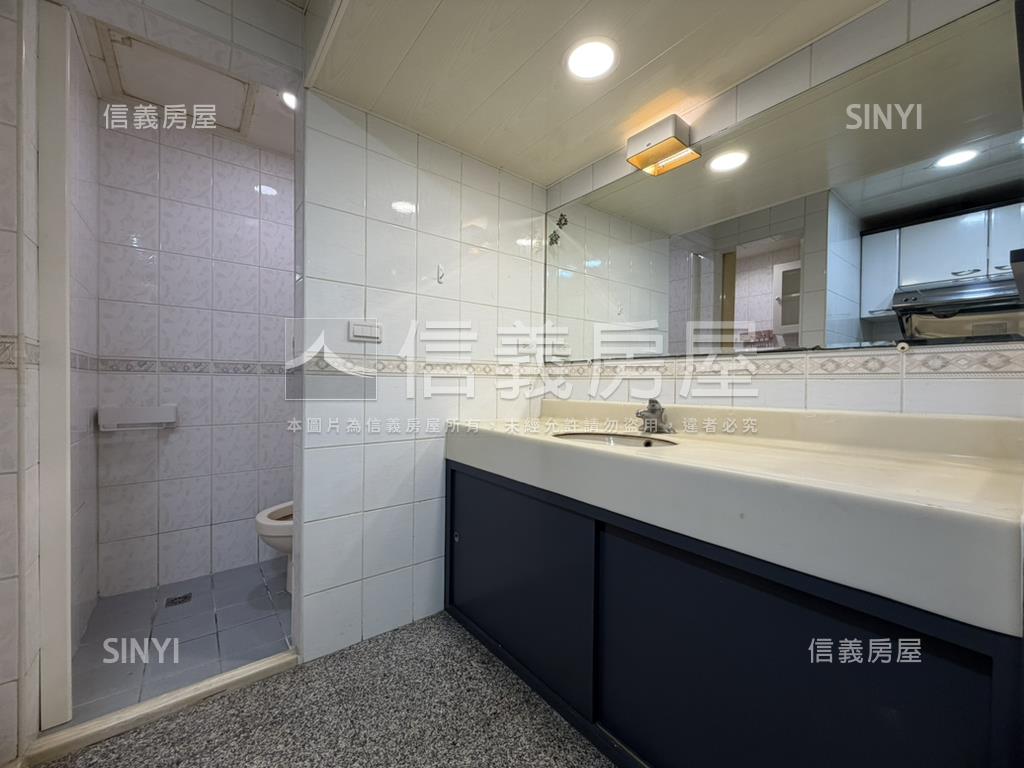 近十三期溫馨兩房平車房屋室內格局與周邊環境