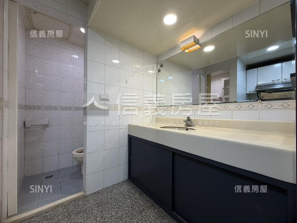 近十三期溫馨兩房平車房屋室內格局與周邊環境