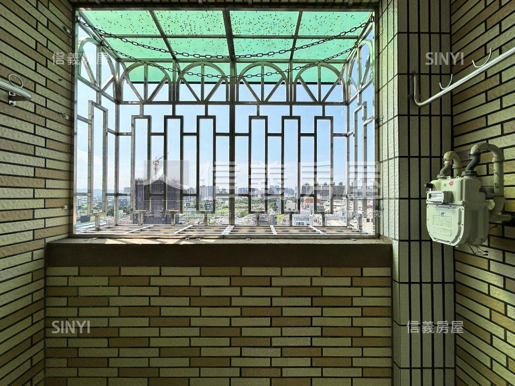 近十三期溫馨兩房平車房屋室內格局與周邊環境