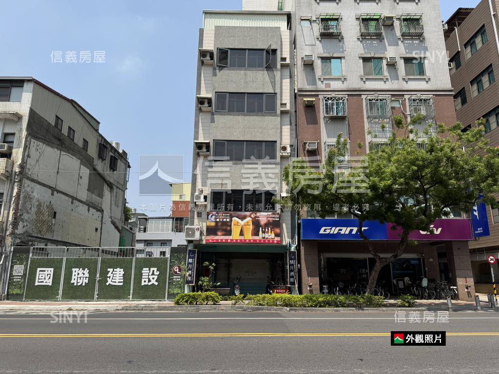 五福正路商五面寬６米店霸房屋室內格局與周邊環境