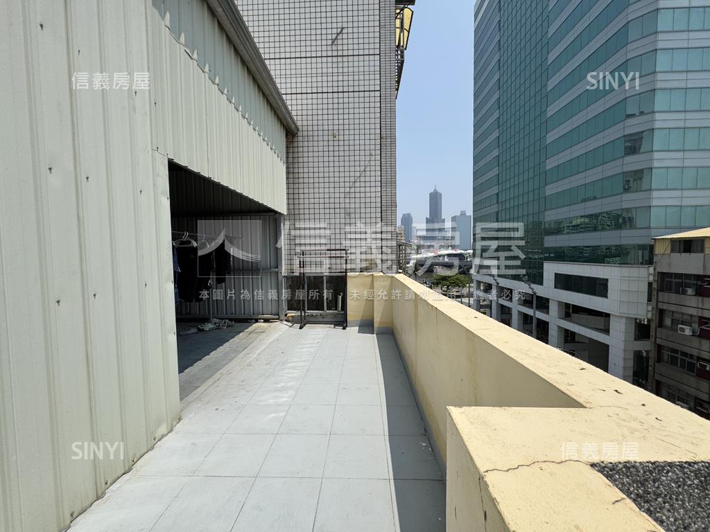 五福正路商五面寬６米店霸房屋室內格局與周邊環境