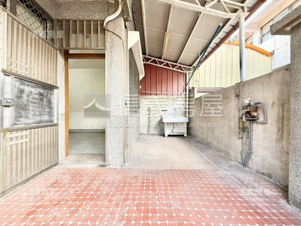 【孝親房】朝南邊間透天房屋室內格局與周邊環境