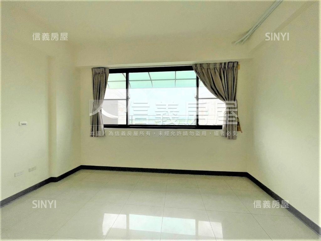 安北併排雙車墅再現房屋室內格局與周邊環境