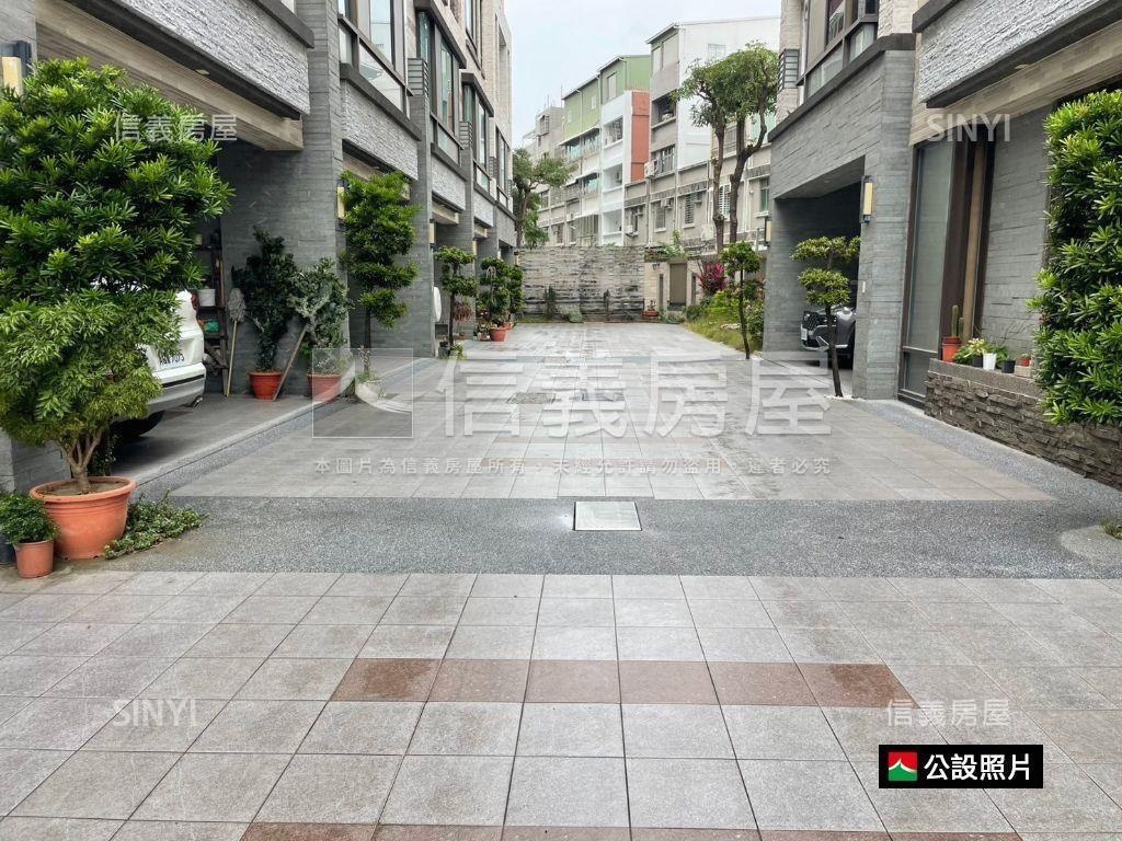 安北併排雙車墅再現房屋室內格局與周邊環境