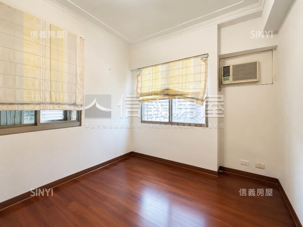 三重機捷皇家典藏房屋室內格局與周邊環境