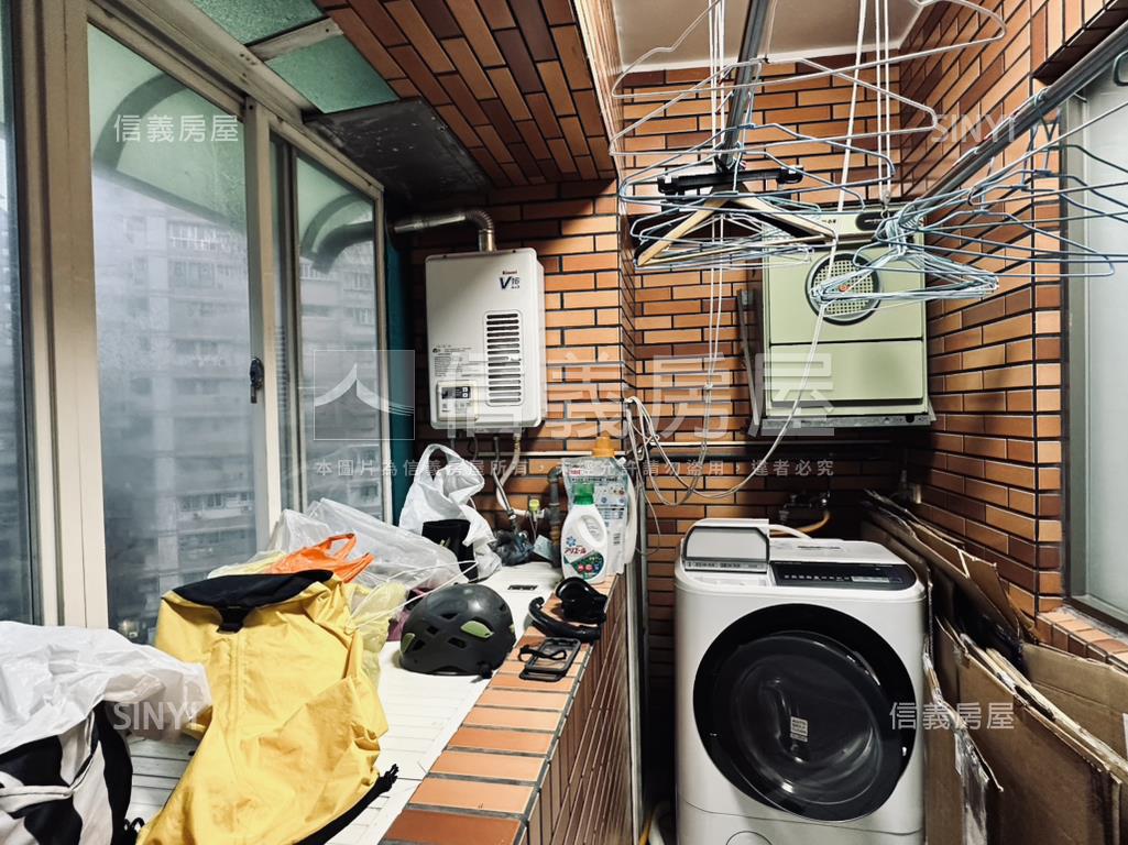 三重機捷皇家典藏房屋室內格局與周邊環境