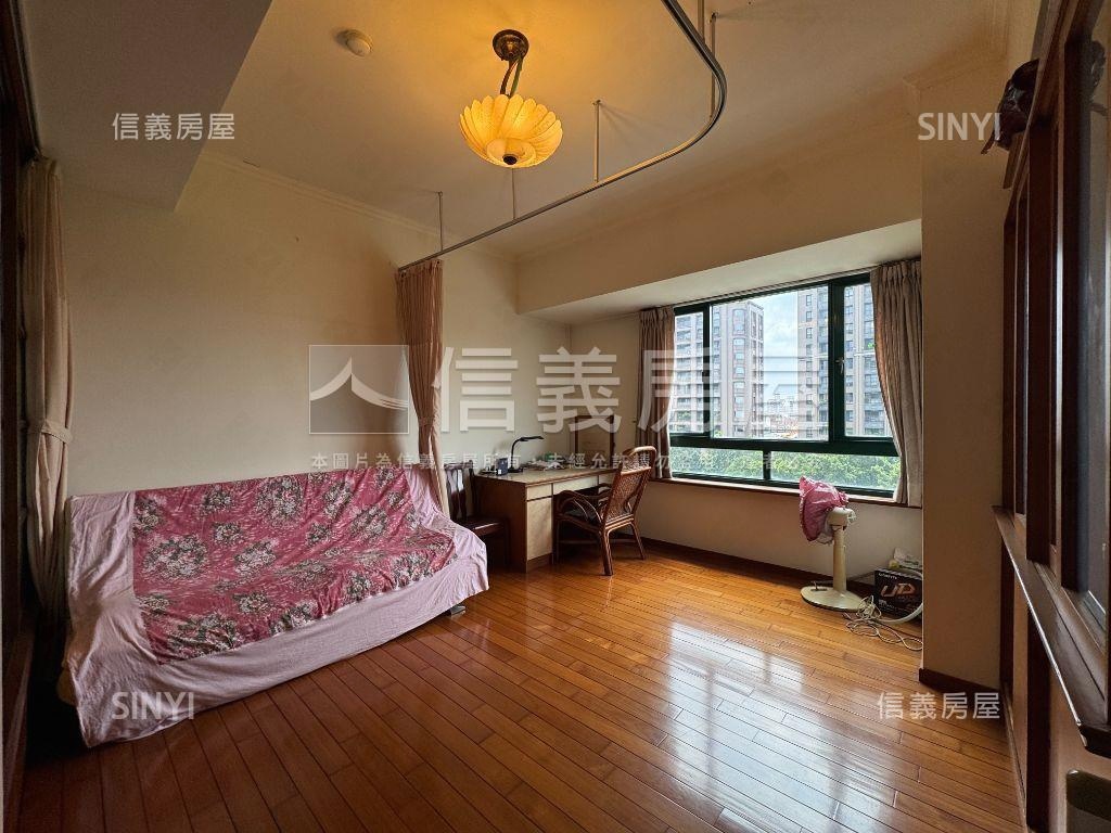 【艾森豪】極品４房平車房屋室內格局與周邊環境