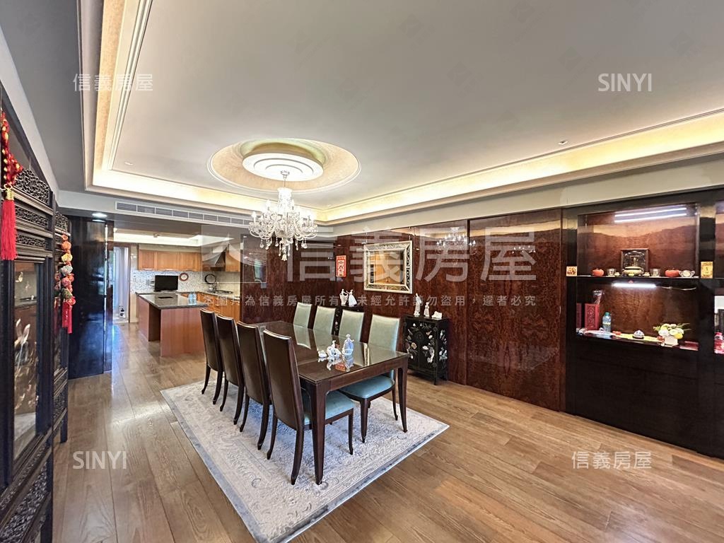 長虹虹頂霸景豪邸房屋室內格局與周邊環境
