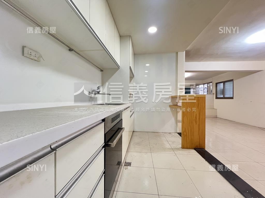 景安活巷透天房屋室內格局與周邊環境