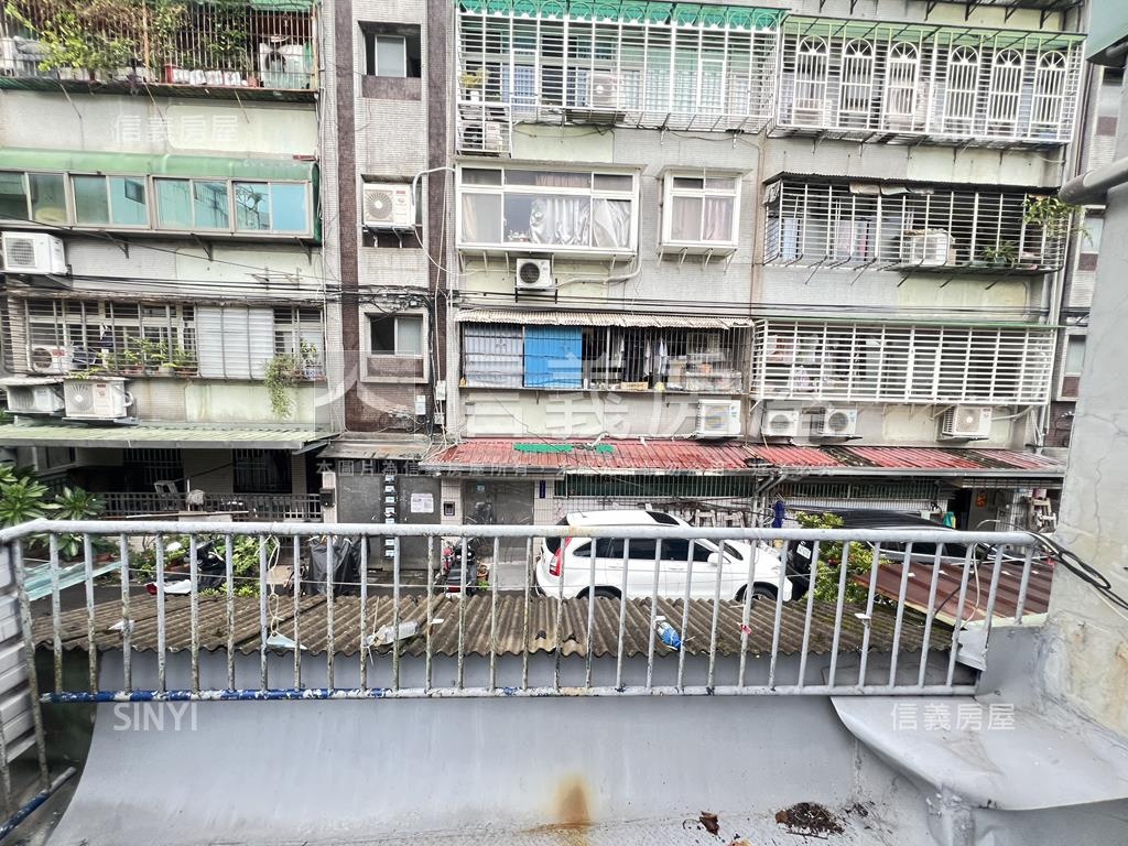 景安活巷透天房屋室內格局與周邊環境