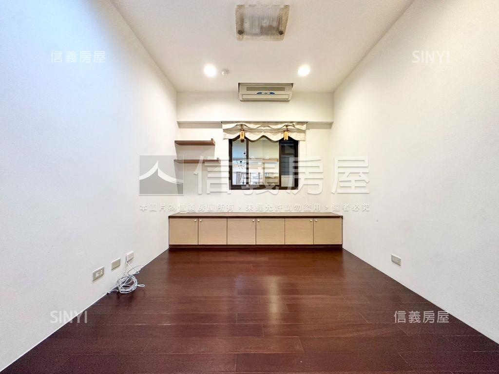 臻愛香榭大四房房屋室內格局與周邊環境