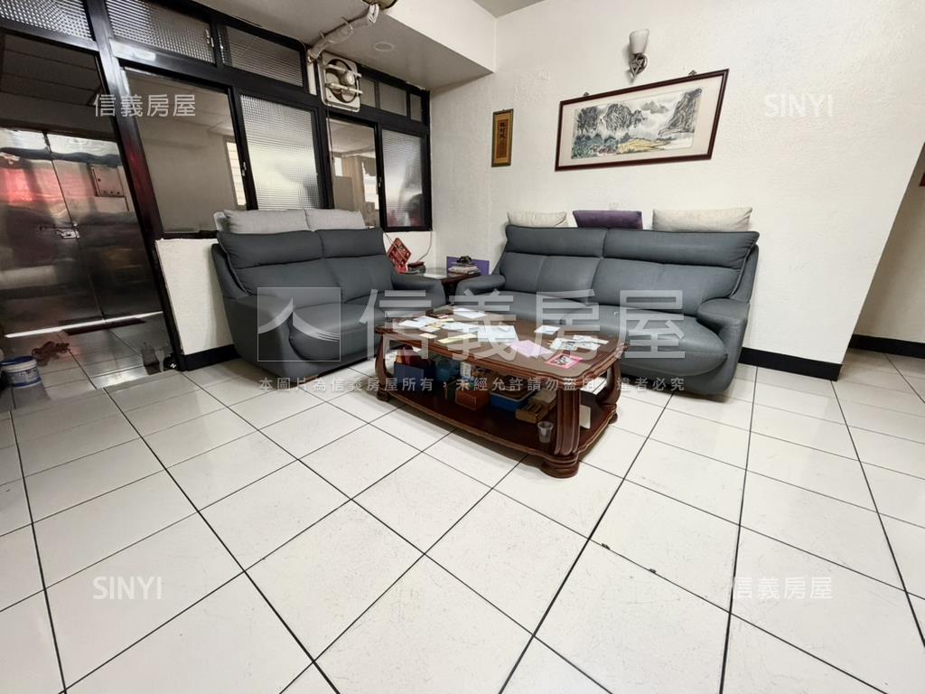 比漾商圈暖居一樓宅房屋室內格局與周邊環境