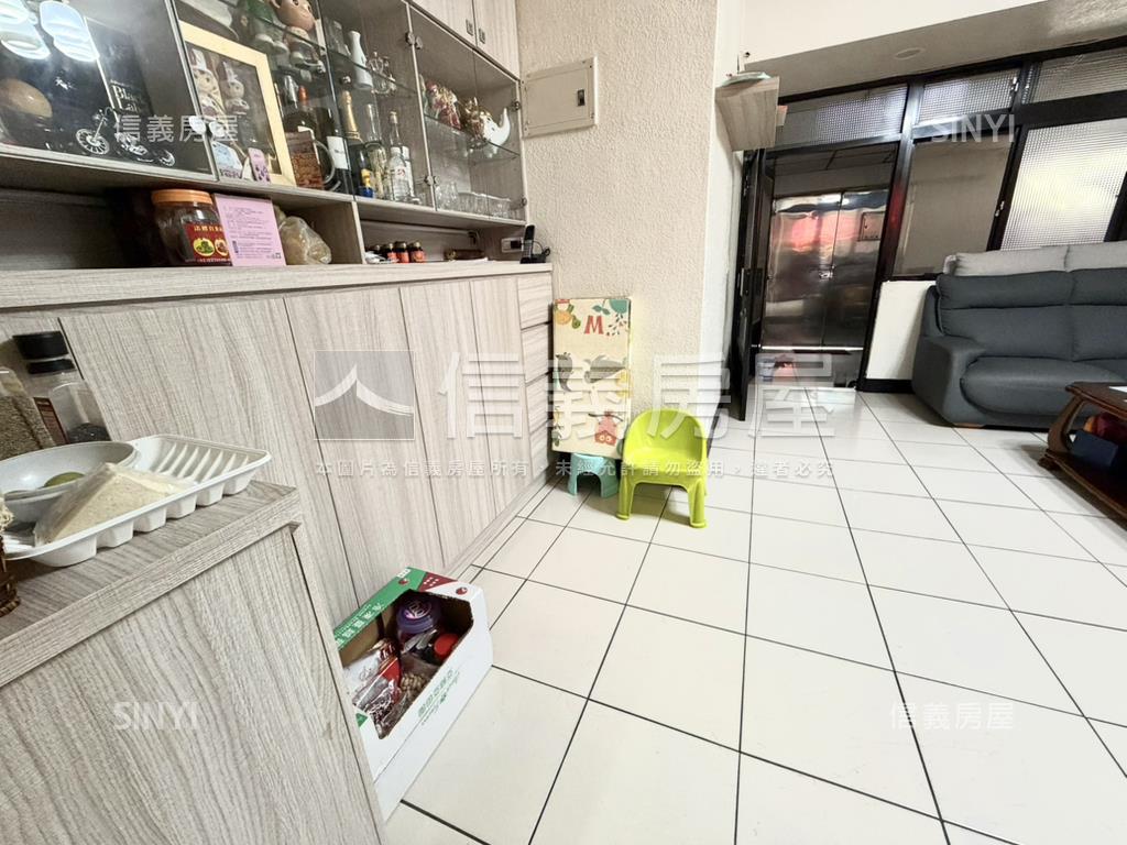 比漾商圈暖居一樓宅房屋室內格局與周邊環境