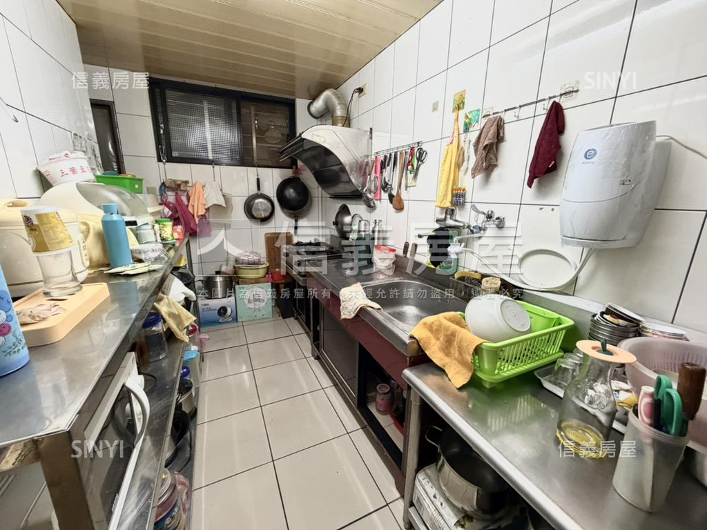 比漾商圈暖居一樓宅房屋室內格局與周邊環境