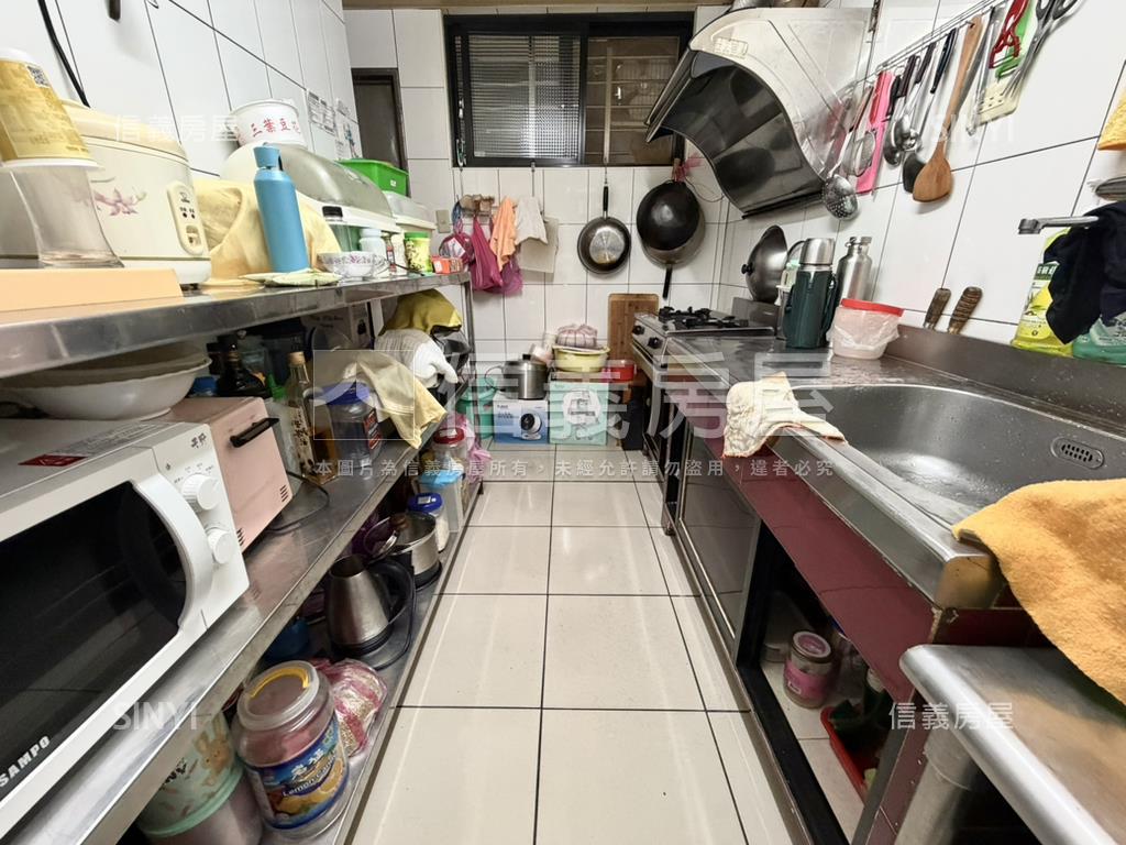 比漾商圈暖居一樓宅房屋室內格局與周邊環境