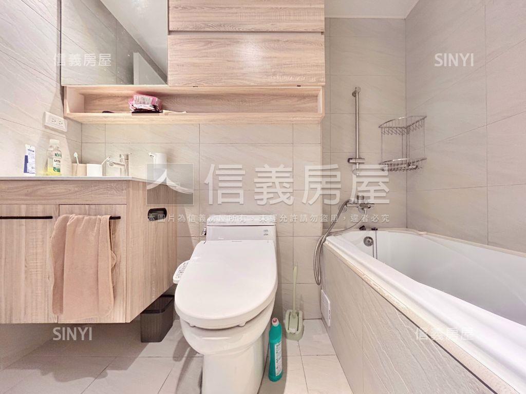 鴻廣新Ａ７精裝樹景美宅房屋室內格局與周邊環境