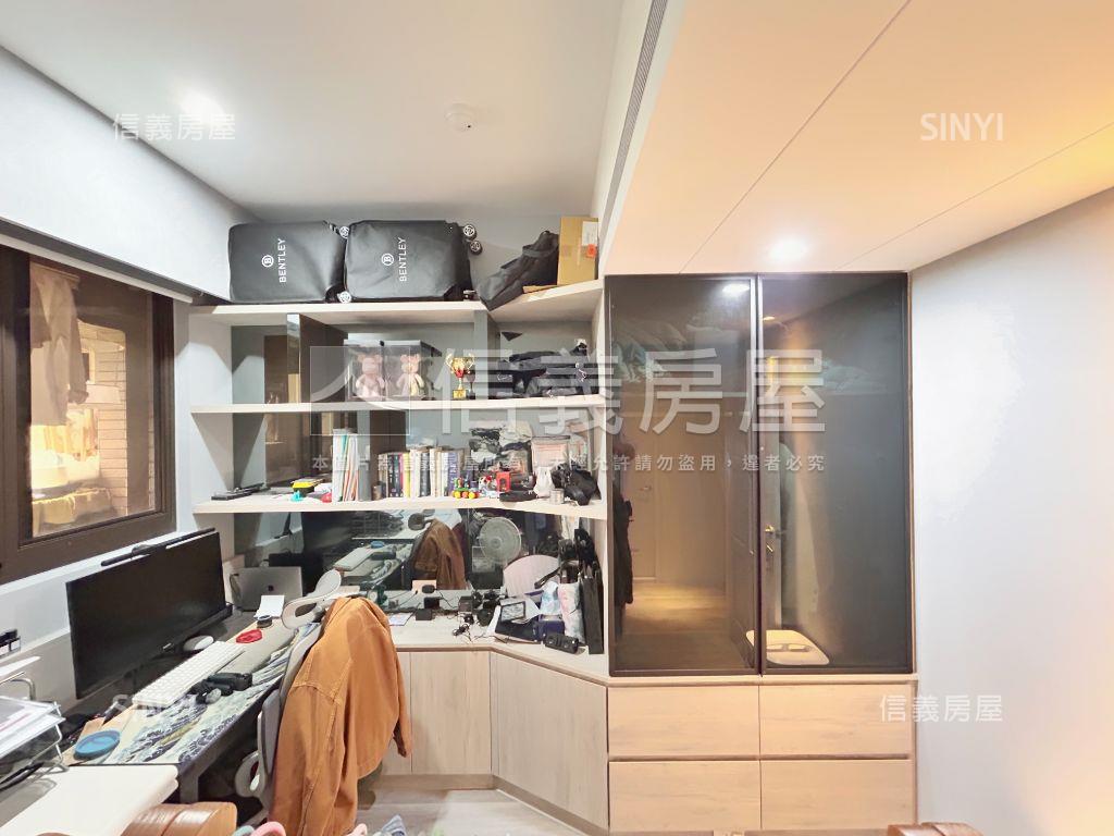 鴻廣新Ａ７精裝樹景美宅房屋室內格局與周邊環境