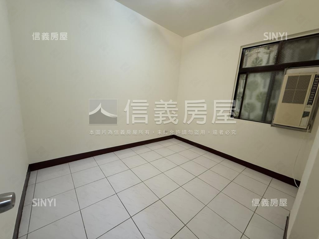 金龍路靜巷一樓大空間房屋室內格局與周邊環境