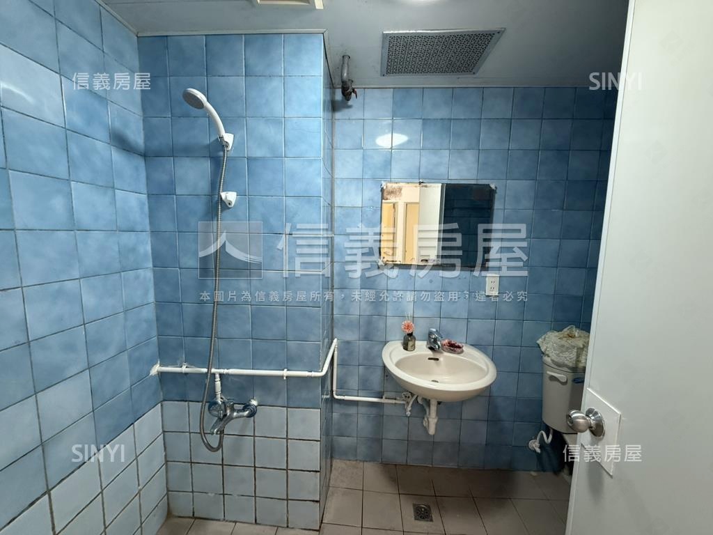 金龍路靜巷一樓大空間房屋室內格局與周邊環境