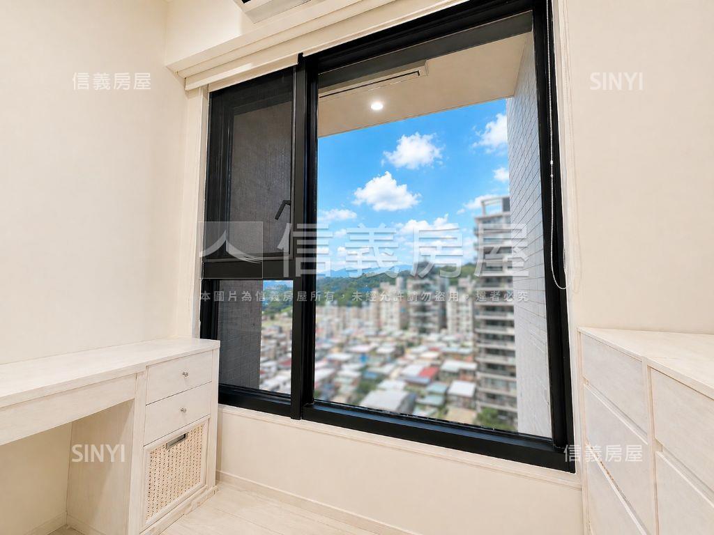 純白○上東城兩房車位房屋室內格局與周邊環境