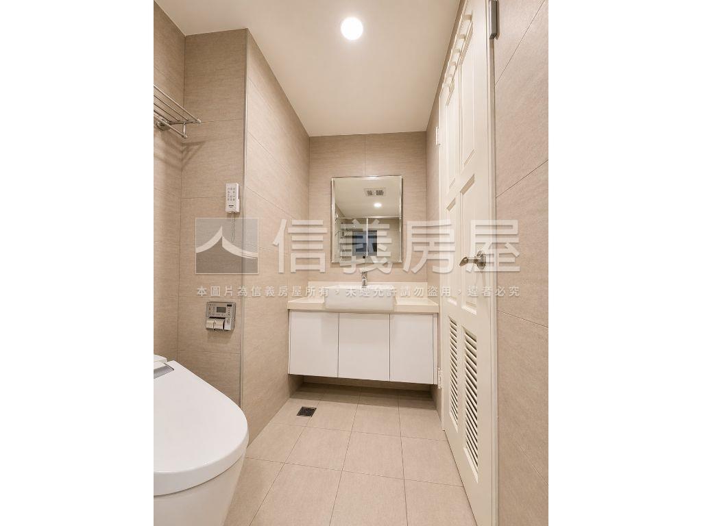 純白○上東城兩房車位房屋室內格局與周邊環境