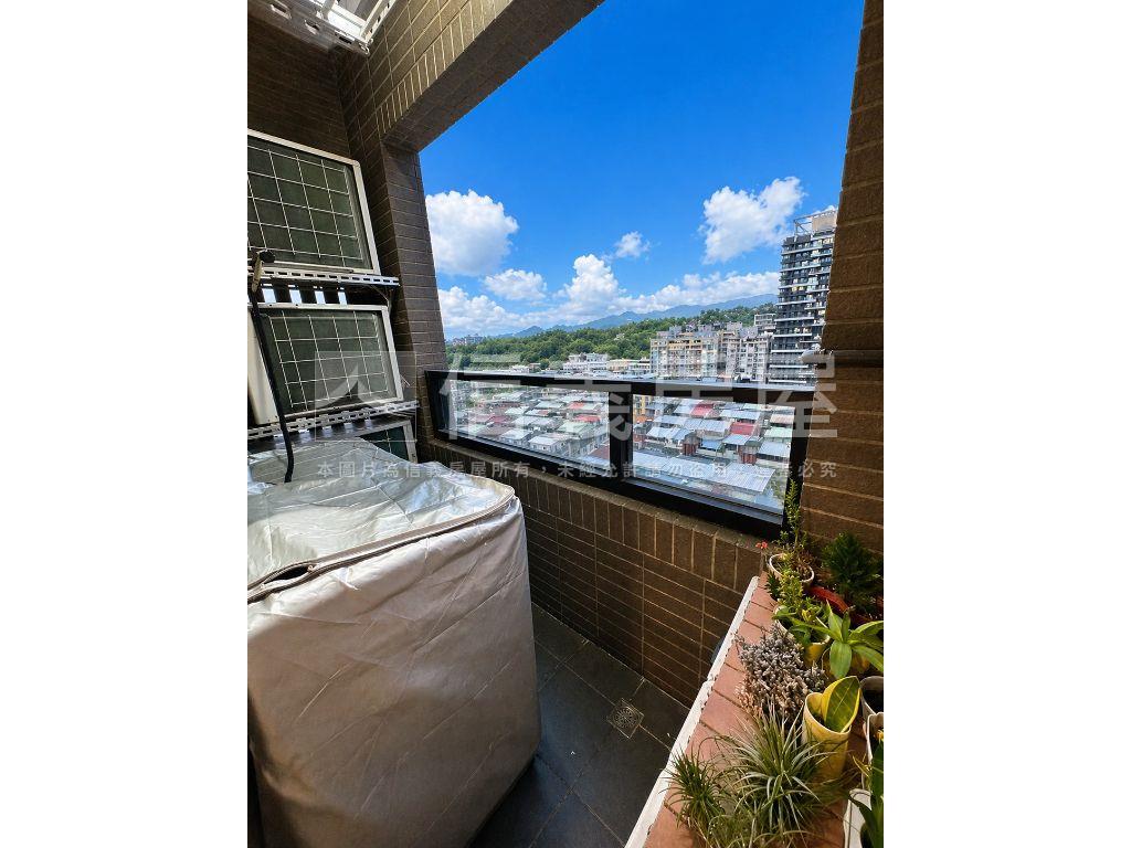 純白○上東城兩房車位房屋室內格局與周邊環境