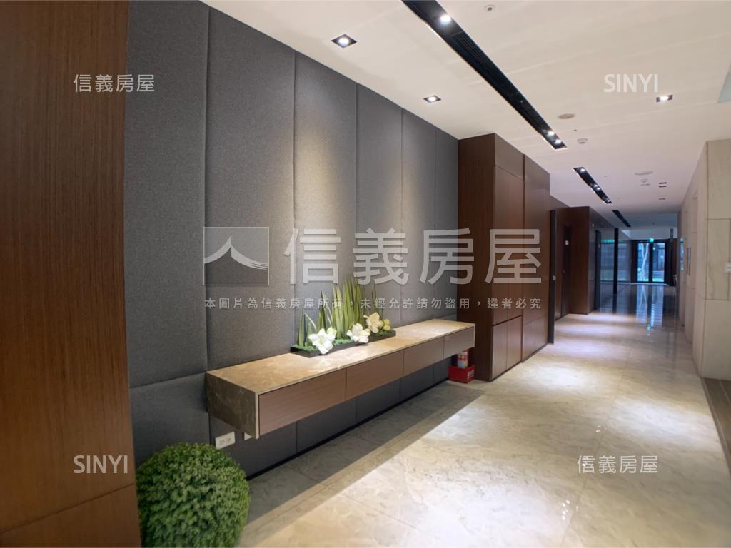 純白○上東城兩房車位房屋室內格局與周邊環境