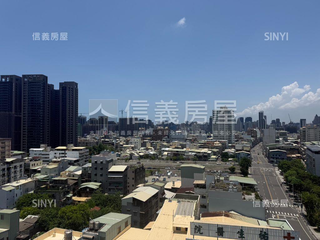 站前輕屋齡高樓質感２房房屋室內格局與周邊環境