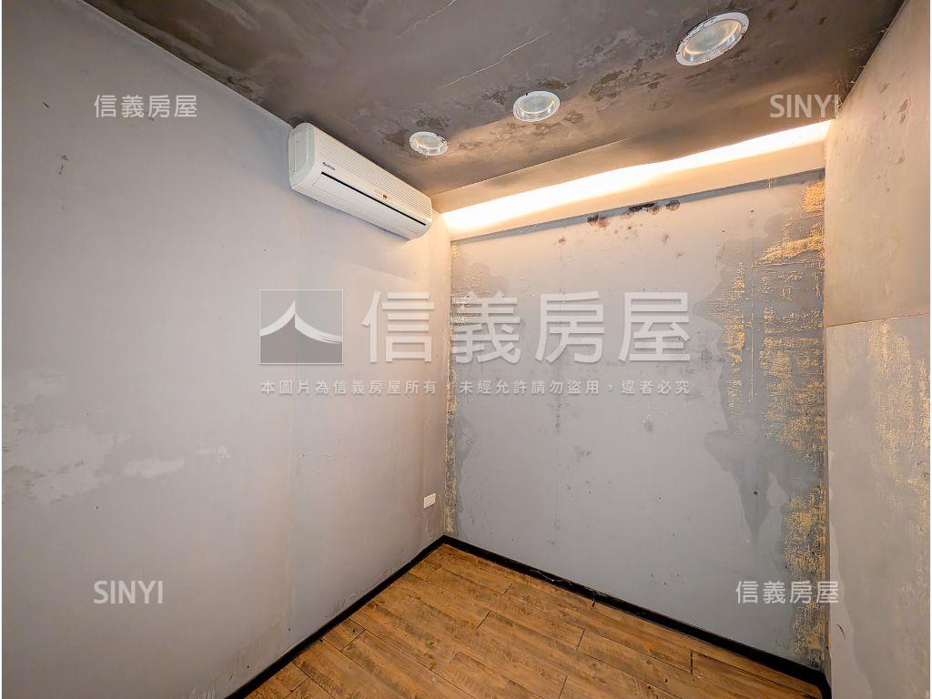 近內湖站稀有黃金一樓店面房屋室內格局與周邊環境