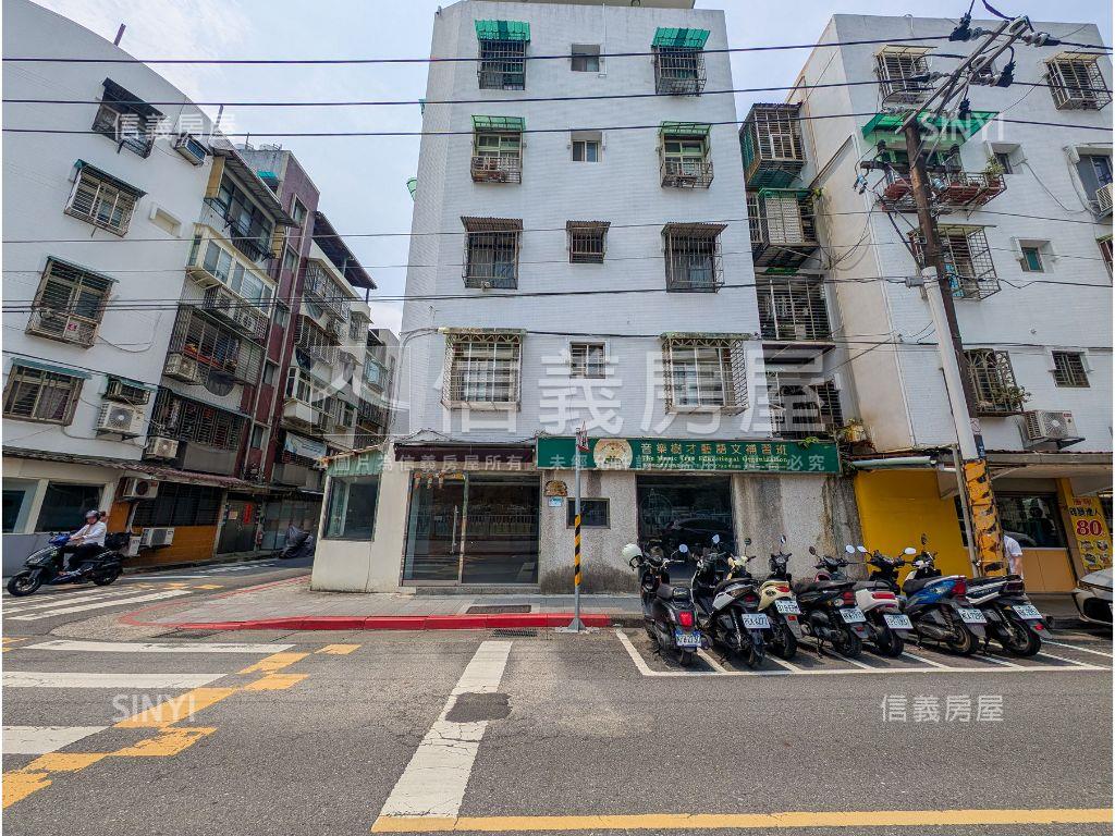 近內湖站稀有黃金一樓店面房屋室內格局與周邊環境