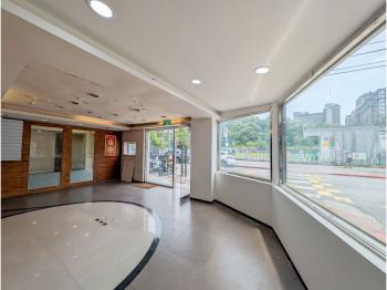 近內湖站稀有黃金一樓店面