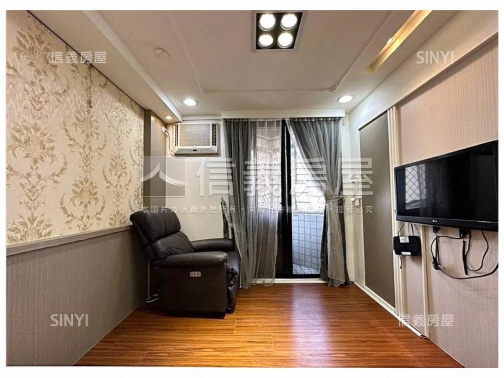 入主內湖。夢想精品琚房屋室內格局與周邊環境