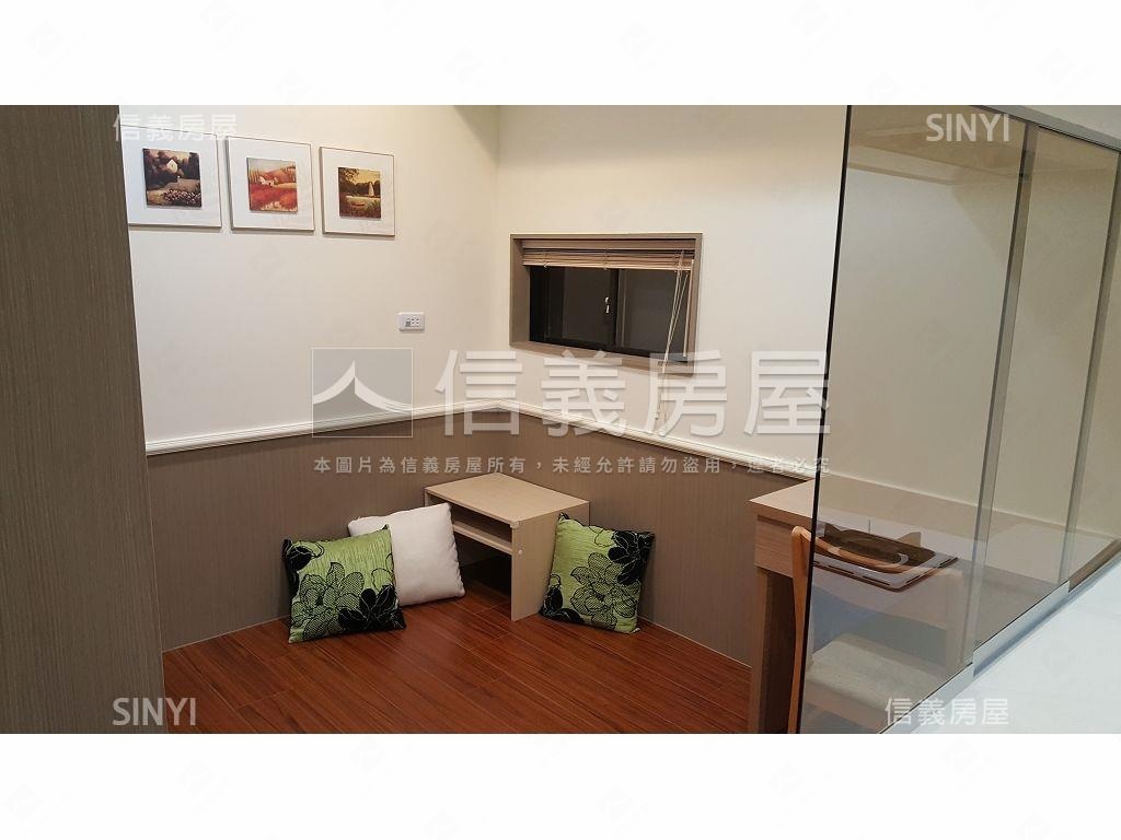 入主內湖。夢想精品琚房屋室內格局與周邊環境