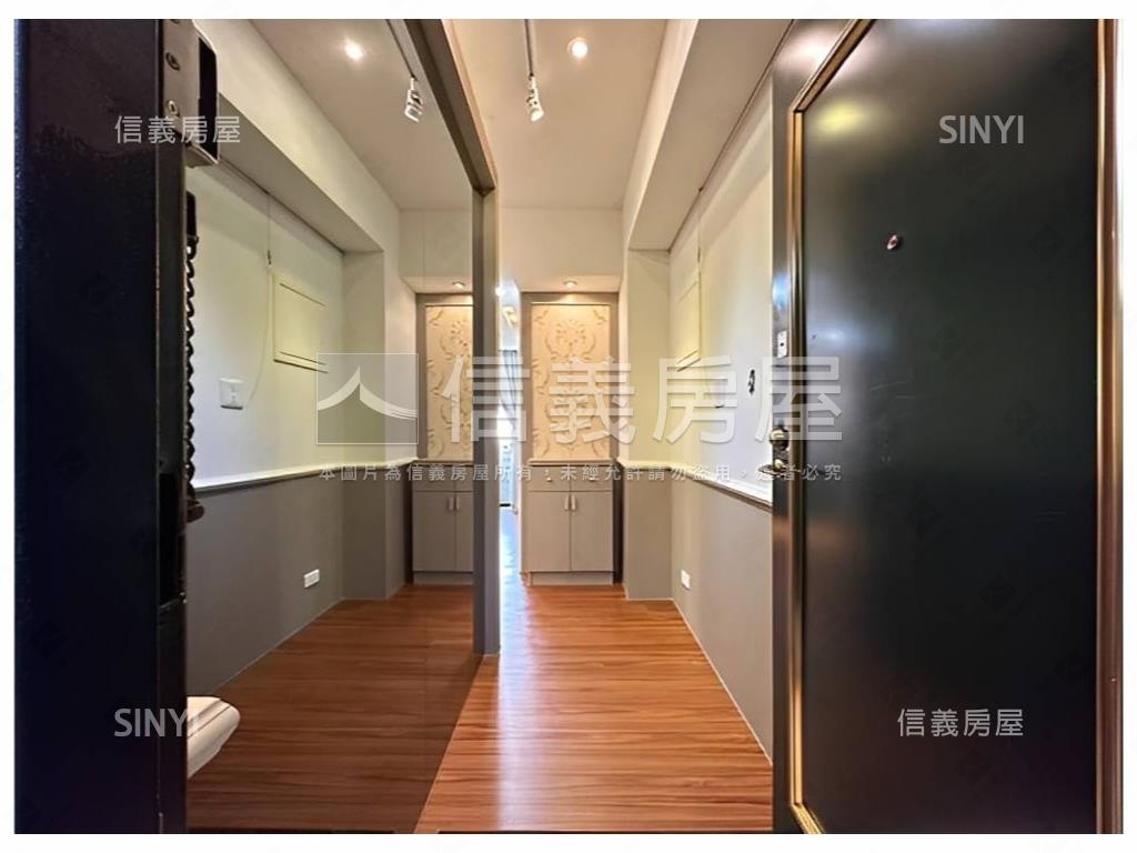 入主內湖。夢想精品琚房屋室內格局與周邊環境