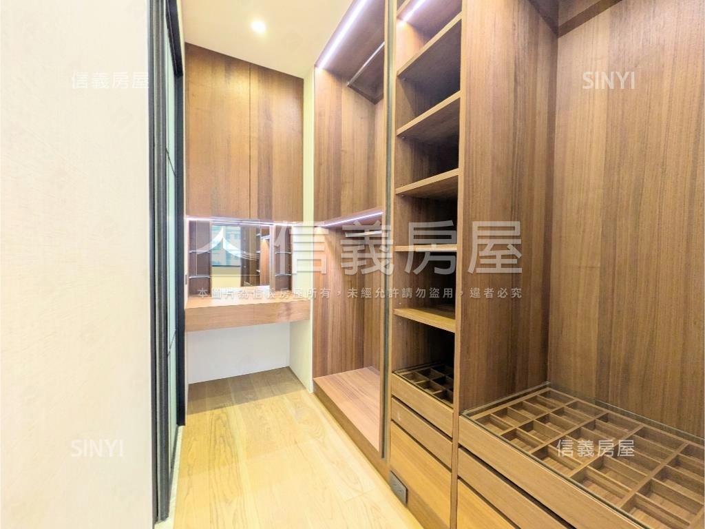 ♚層峰公園稀有極品美屋♚房屋室內格局與周邊環境