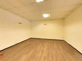 區公所黃金店面