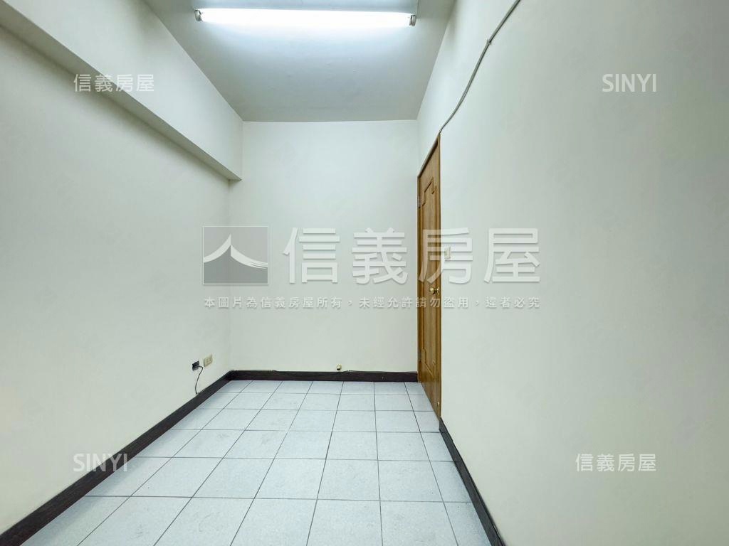 桂林商圈辦公首選店住房屋室內格局與周邊環境
