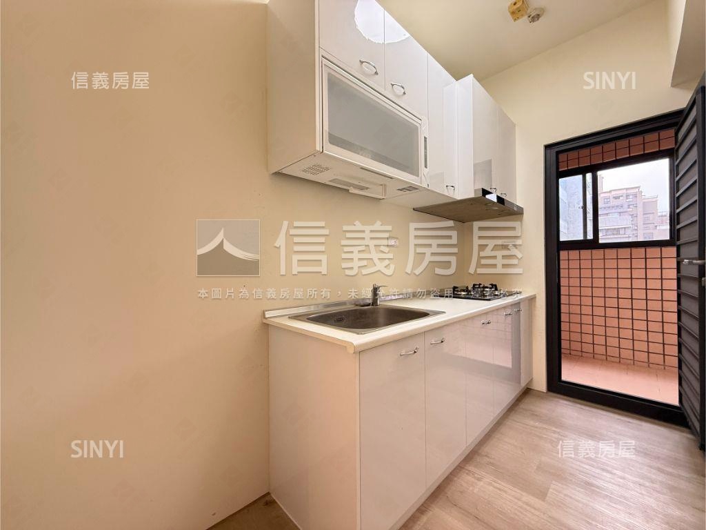 夯首購先看西屯三房平車房屋室內格局與周邊環境