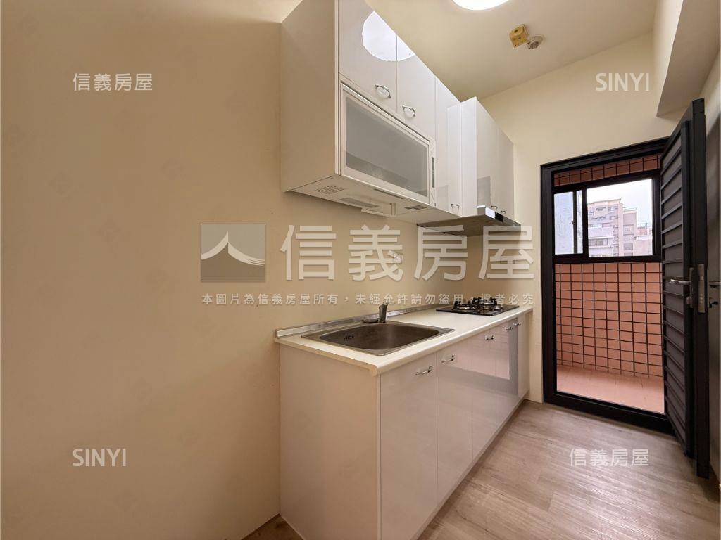 夯首購先看西屯三房平車房屋室內格局與周邊環境