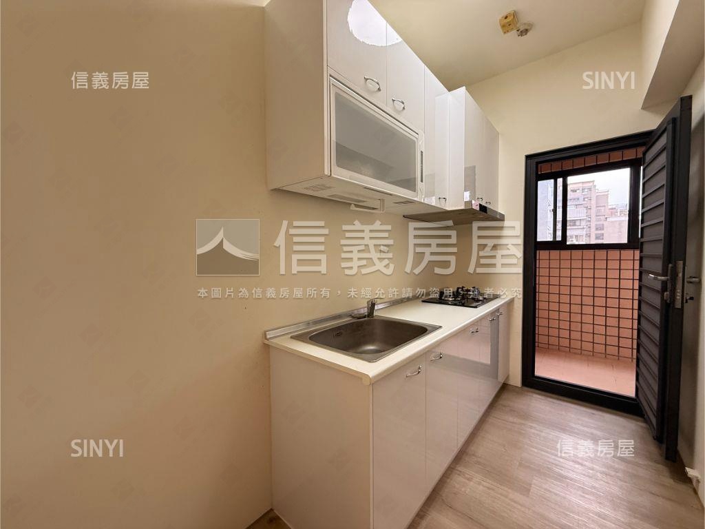 夯首購先看西屯三房平車房屋室內格局與周邊環境